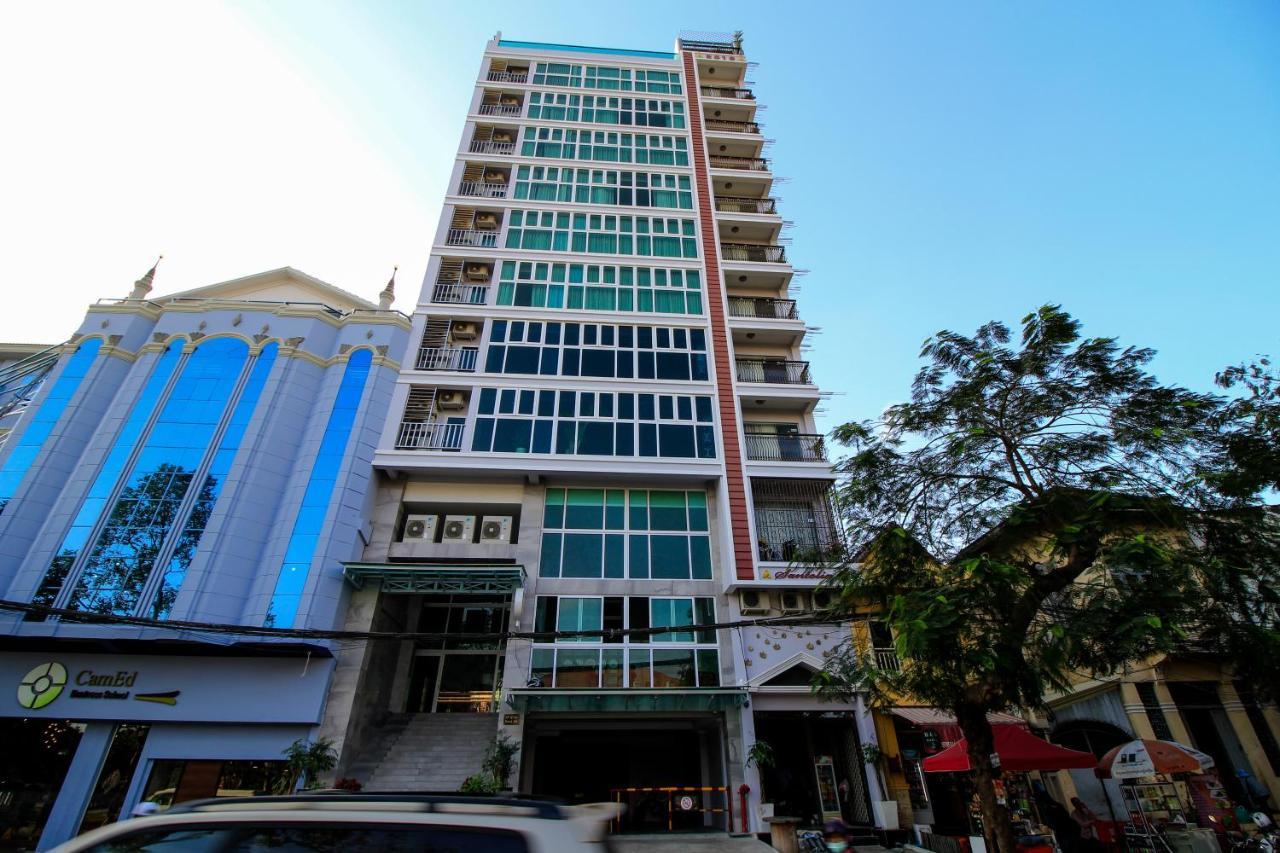 Tphd Hotel And Apartment Phnom Penh Bagian luar foto